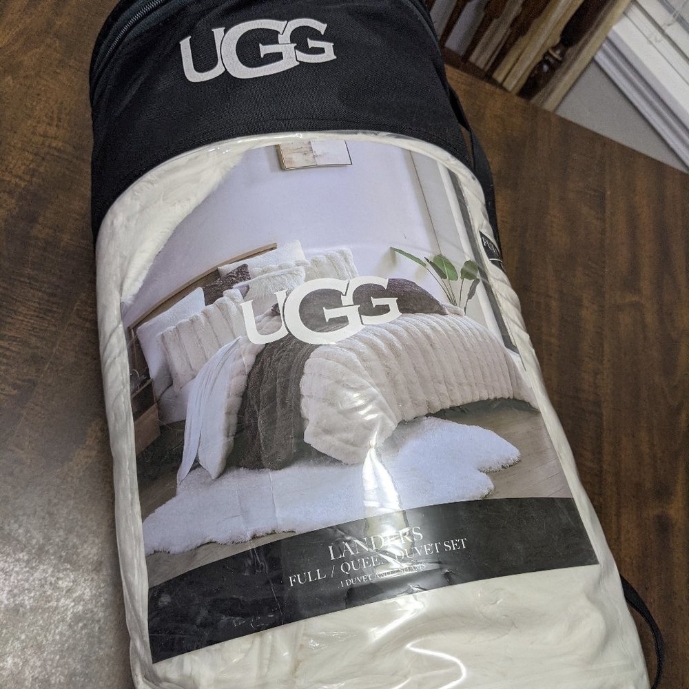 UGG- Landers Faux Fur 3-Piece Duvet Cover Set-Snow
